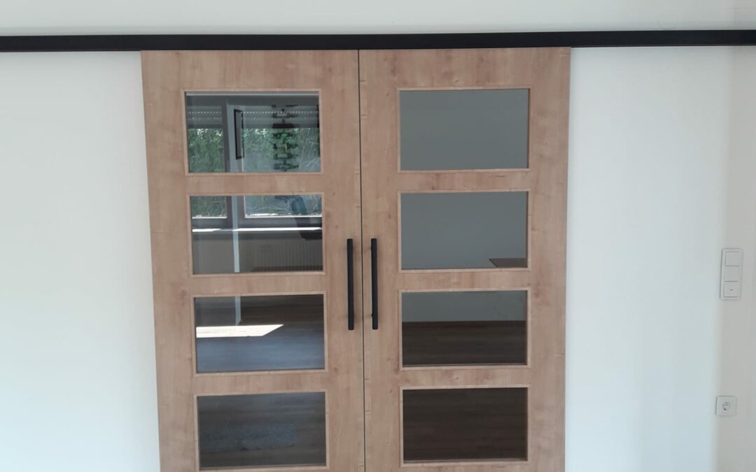 Selbstgefertigte Schiebetüre gefertigt auf Kundenwunsch