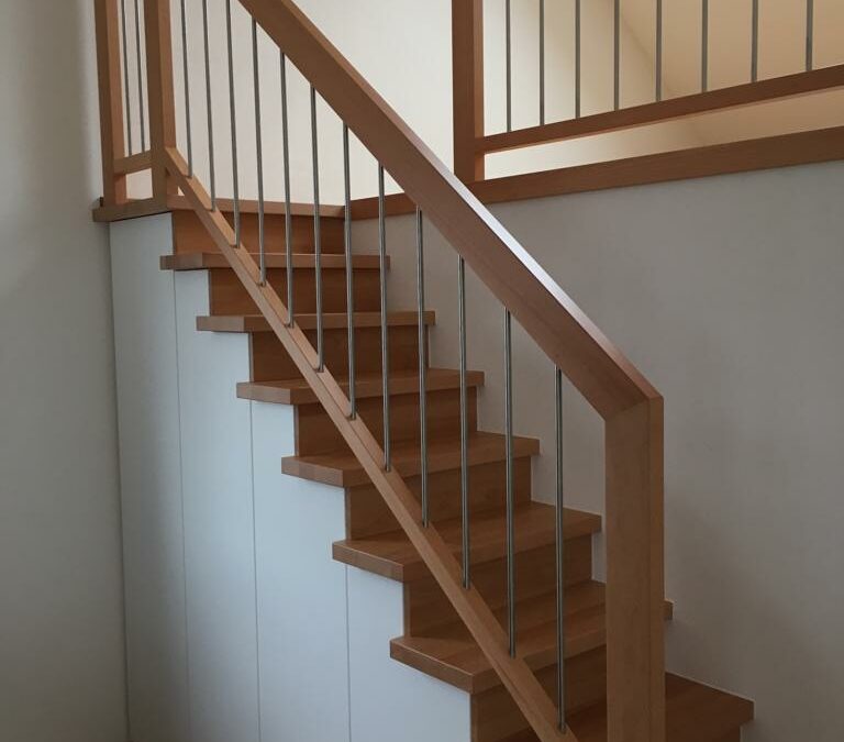 Treppenschrank – vereint Stauraum und Funktion